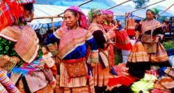 Bac Ha kermis which is hold on every Sunday