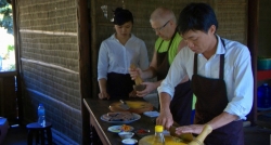Let join in cooking class in Tra Que village in your Hoian Travel
