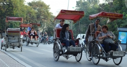 Cyclo around Hanoi's Old Quarter with your beloveds