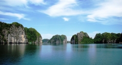 Halong Bay in the North Vietnam Travel absolutely attracts you into its fantasy looking