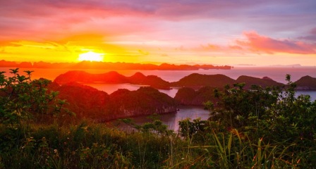 A marvelous Lan Ha Bay in the dawn