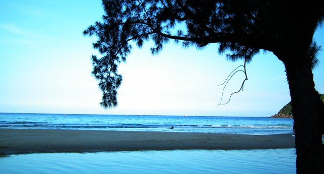 The romance of Dai Lanh beach will attract any visitor