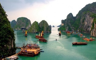 Bai Tu Long Bay is mesmeric with thousand of islands and islets.