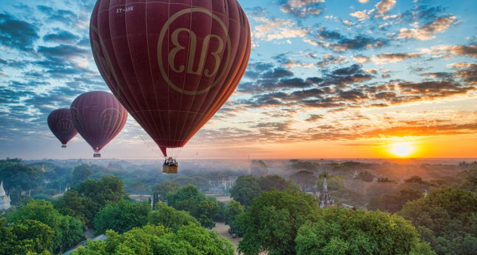Balloon over ancient kingdom of Bagan
