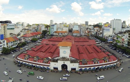 Ben Thanh - the eldest market in the center of Ho Chi Minh City