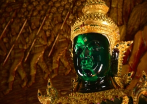 Emerald Buddha Statue.