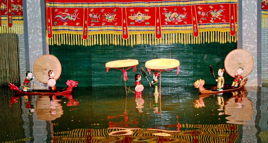 Water puppet Performance in Hanoi Day Trip