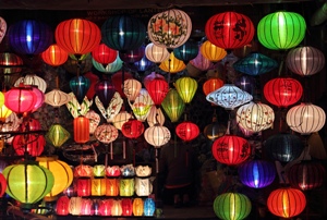 Lost your way into the miraculous colors of Hoian Town at night.