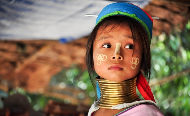 Inthar people - The Ethnic long neck in Myanmar