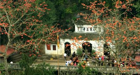Thien Tru pagoda in the River of Chua Huong
