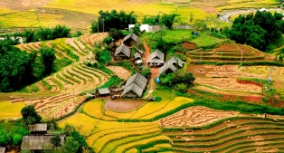 Sapa is one of the most imposing landscapes for your Southeast Asia Tours
