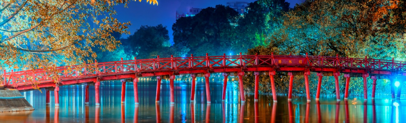 Walk into Hoan Kiem Lake & visit The Huc Bridge at night