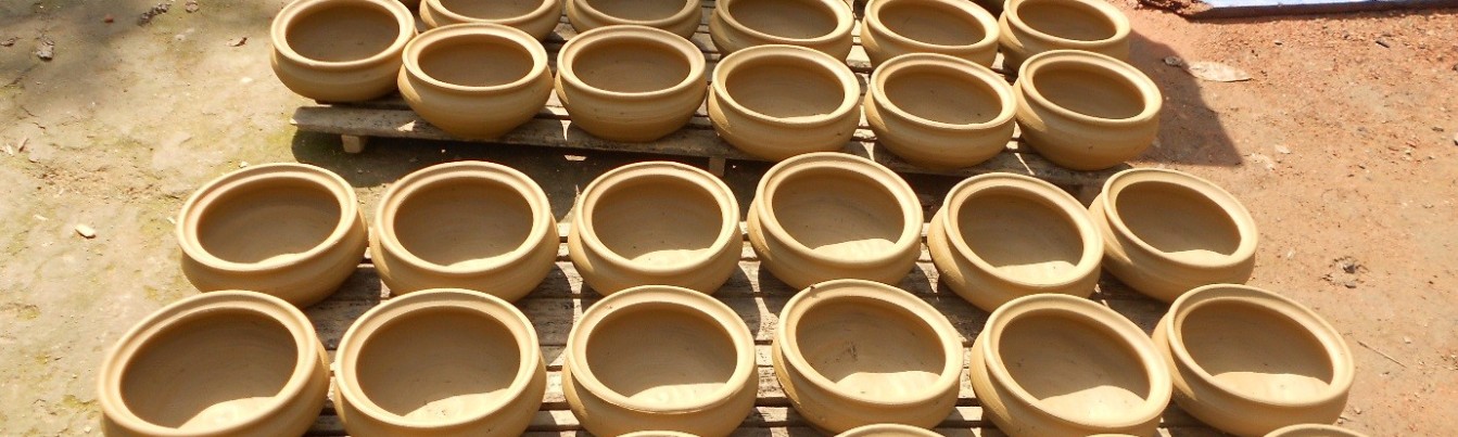 the pottery uncompleted product in Thanh Ha Village