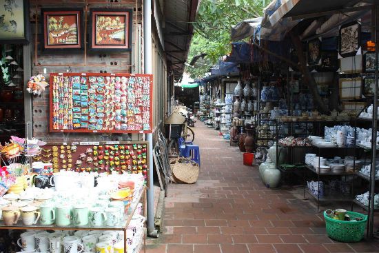 Exploring Bat Trang Ceramic Village Near City's Center