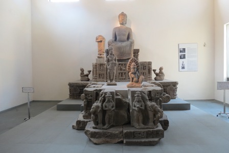 Champa projects in Cham Museum that is located in the center of Danang