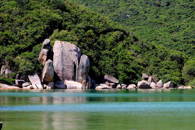 Son Dung beach - one of the most private beach in Nha Trang