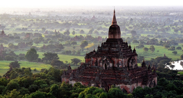 Payathonzu Temple, one of the most renowned Buddhist temple in Bagan