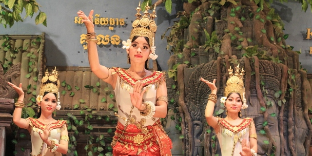 the majority of visitors to Siem Reap to attend the concert with dinner