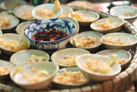 Bèo Cake is a special food not only in Danang, but also in Hue