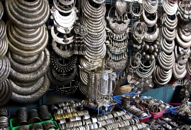 many visitors like silver products in Cambodia