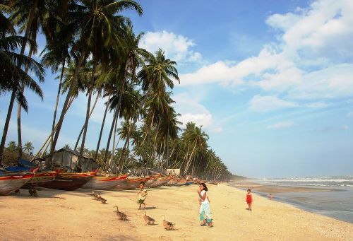 Coming to Mui Ne, don't miss its sand dunes and beaches.
