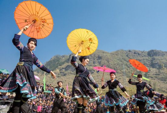 Explore H’Mong people’s Gao tao festival when visiting Sa Pa 