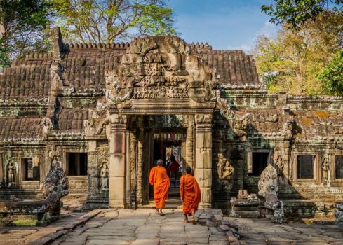Siem Reap is very worthy city to come and explore the mysteries of ancient Khmer Empire.