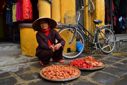 The close products of Thanh Ha is sold in Hoian's old town