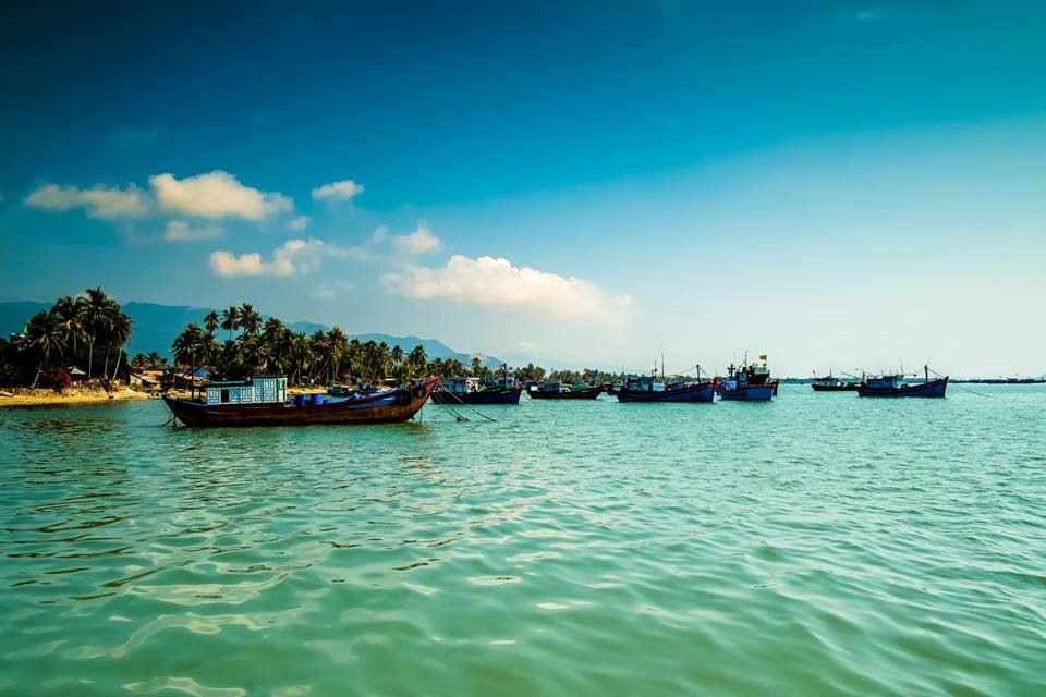 Diep Son Island with the blue and pleasure sea