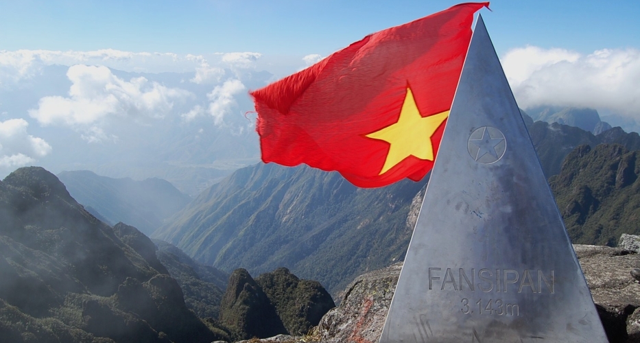 The roof of Indochina - the highest point of Mt. Hoang Lien Son
